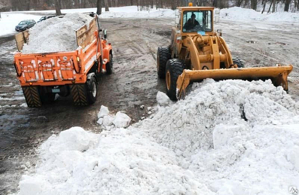 Уборка и вывоз снега в Москве